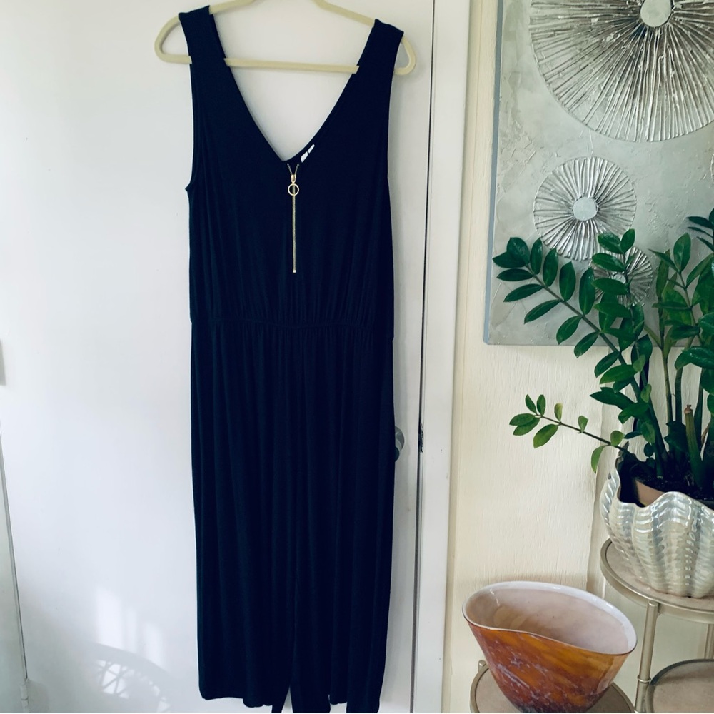 Kenzie black rayon  front zipper sleeveless jumpsuit size L